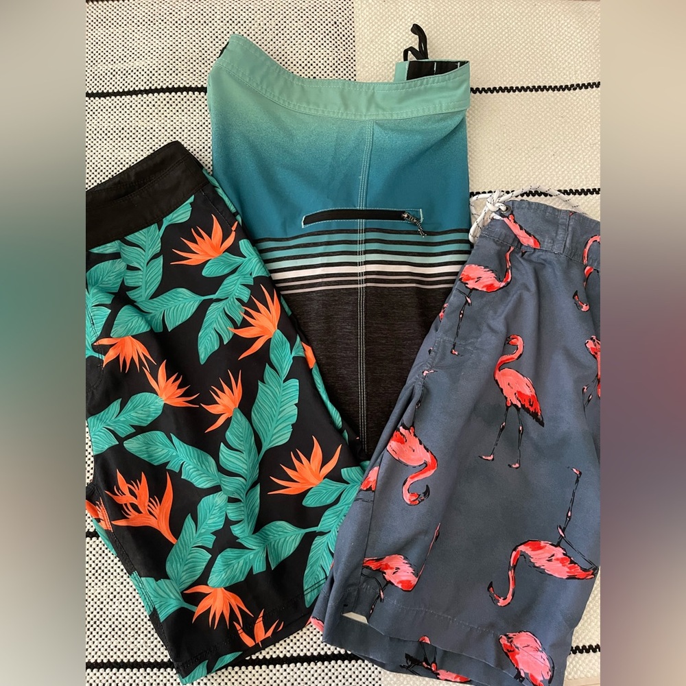 Men’s Hurley board shorts bundle (3)